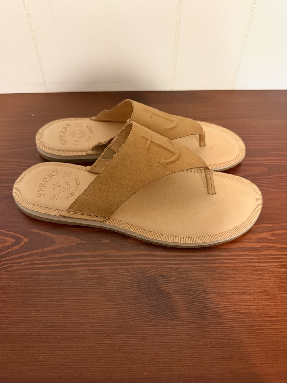 Sperry Tan Leather Thong Slide Sandals with Anchor Motif